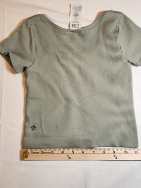Athleta Girl Sz 7 Sage Ribbed Short-Sleeve Top